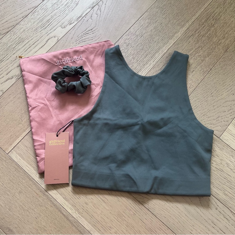 Girlfriend Collective Green Dylan Bra and Scrunchie Bundle